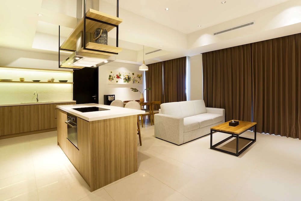 Aviary Bintaro — South Tangerang — photo 3