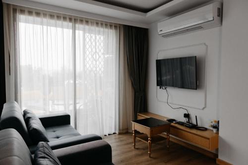 Aristo 2 Phuket Surin beach — 4-Star Luxury Hotel in Thalang, Thailand