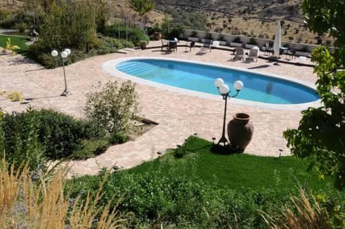 Los Cinco Enebros — 4-Star Luxury Hotel in Robledo De Chavela, Spain