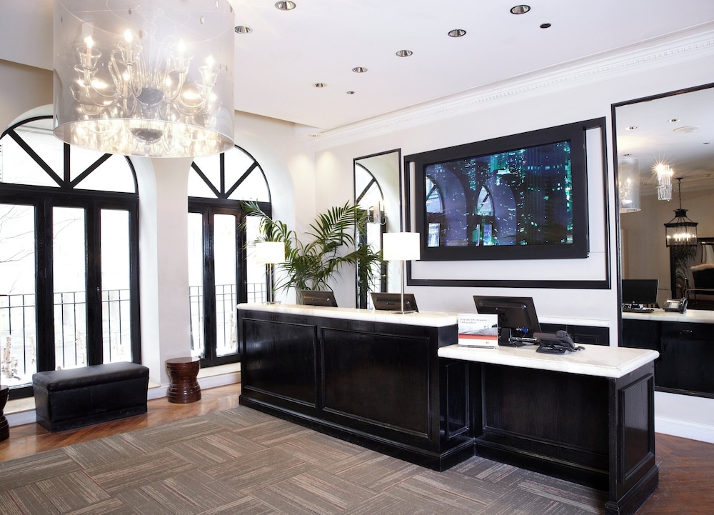 Holiday Inn Express Chicago Magnificent Mile - photo 51