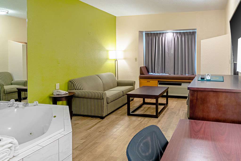Quality Inn & Suites Robbinsville - photo 24