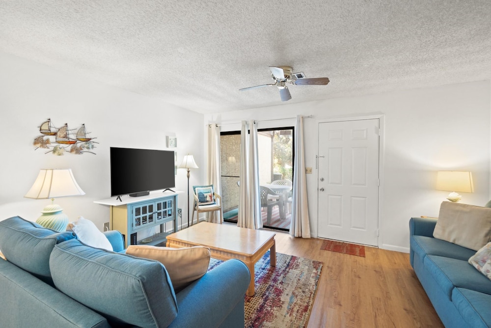Portside Resort Pet Friendly Rentals by Panhandle Getaways - photo 44