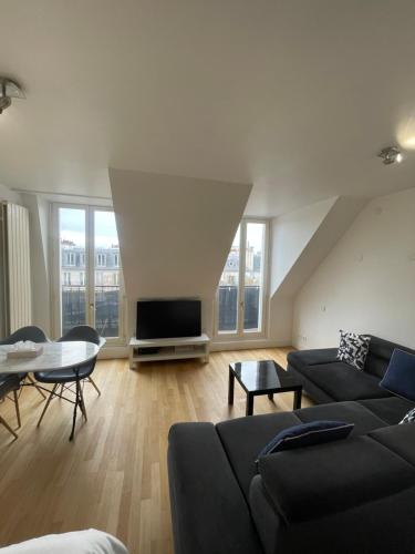 Paris 5e Arr Place Saint Michel - last minute hotel in Paris
