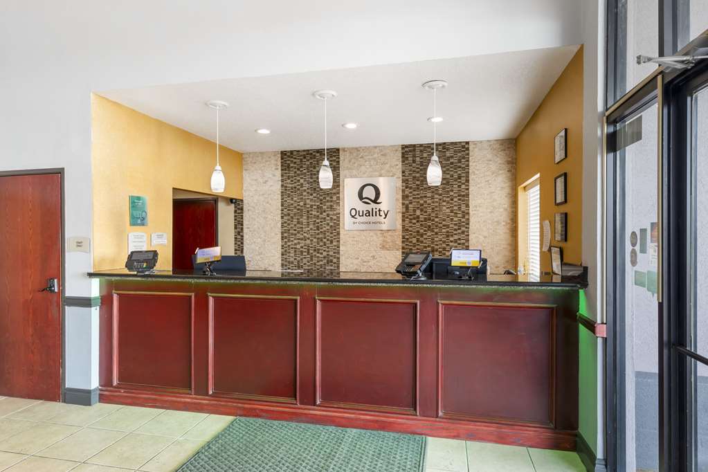 Quality Inn & Suites Wichita Falls I 44 - photo 4