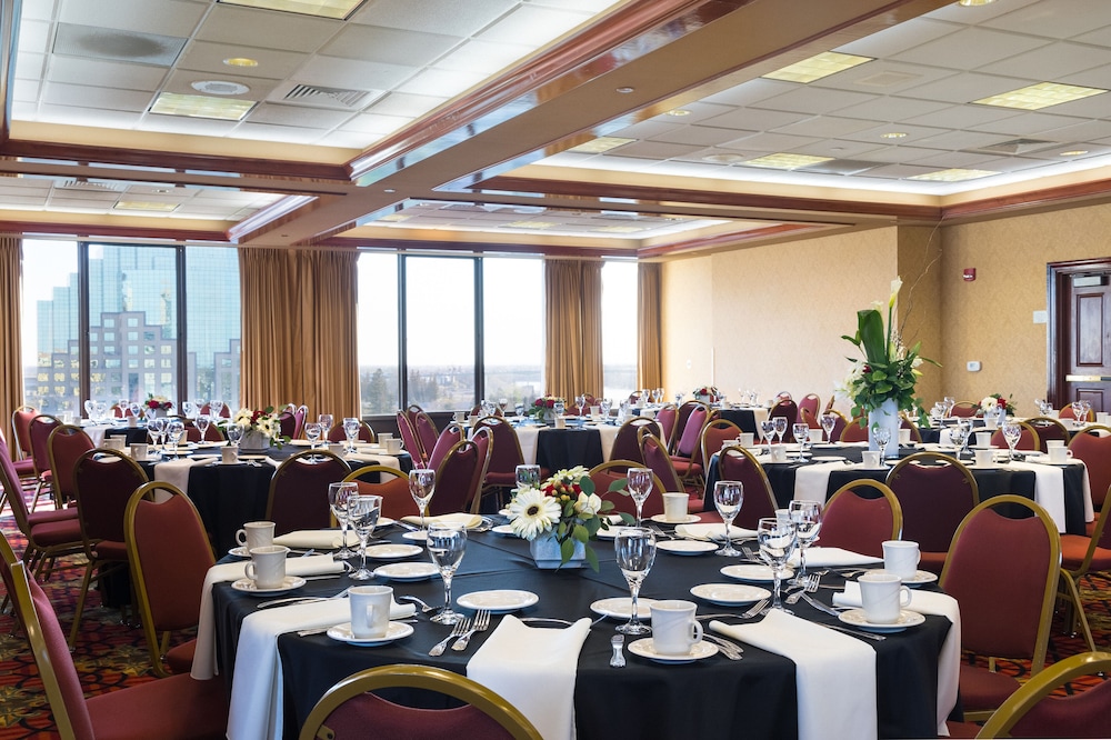 Holiday Inn Sacramento Downtown Arena by IHG - photo 47
