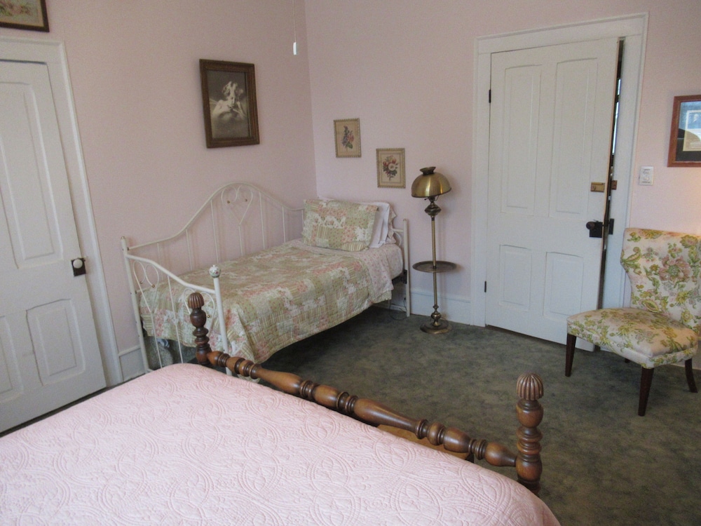 Carrier Houses B&B - photo 32