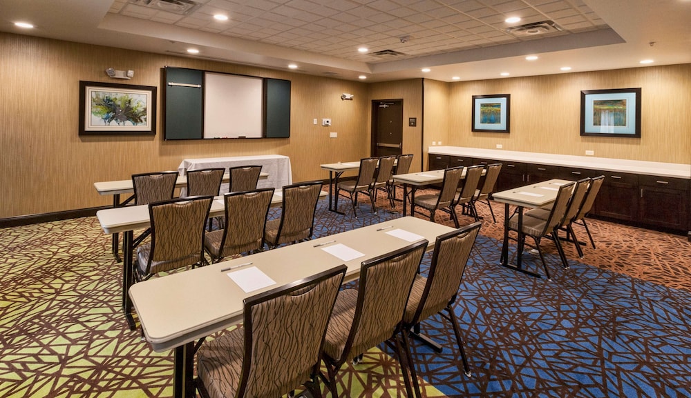Hampton Inn & Suites Duluth North Mall Area - photo 31