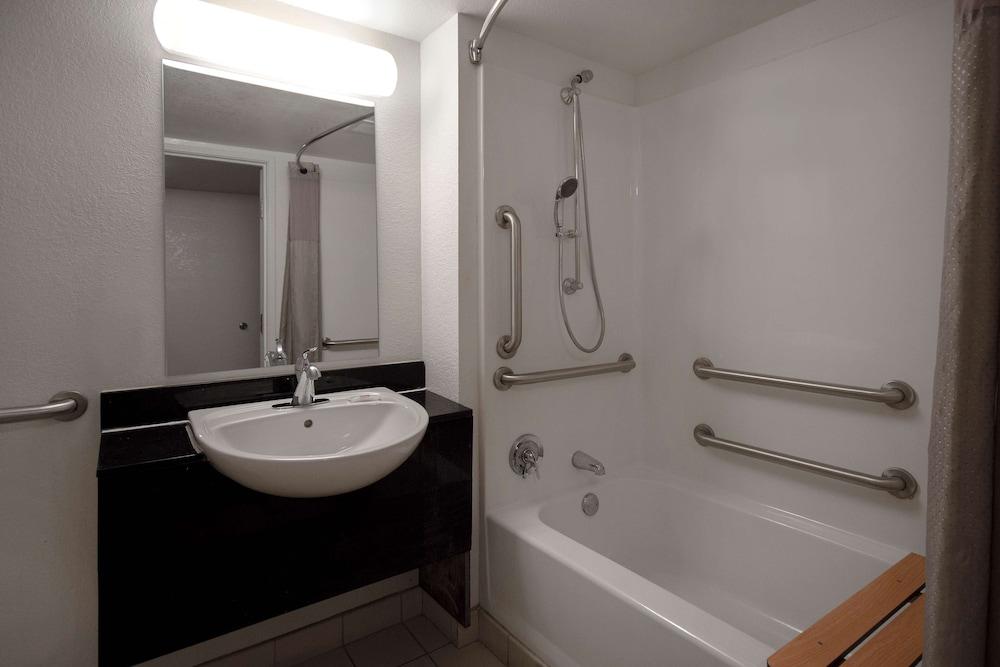 Studio 6 Merrillville IN - photo 16