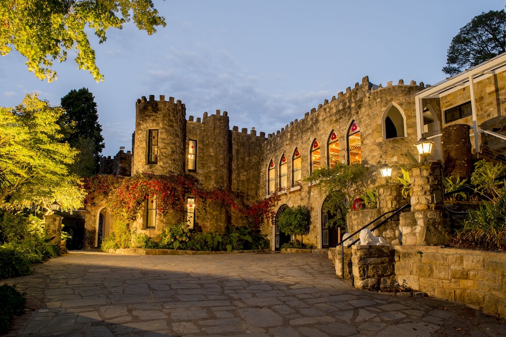 The Manor Basket Range — 4-Star Luxury Hotel in Adelaide, Australia