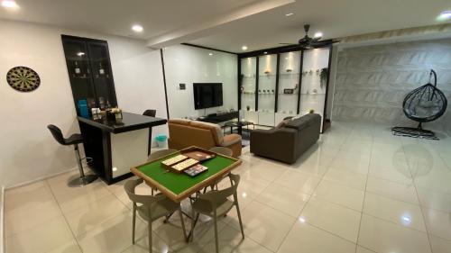 Southkey Mid Valley & Ksl 超大双层别墅 可容纳20人 适合家庭聚会 in Johor Bahru, Malaysia