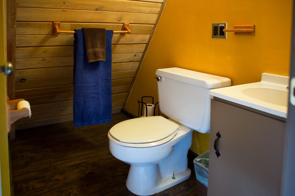Hicksville Pines Chalets & Motel - photo 60