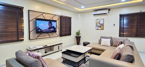 The Leneade City Centre at Wuse 2 — 4-Star Luxury Hotel in Abuja, Nigeria