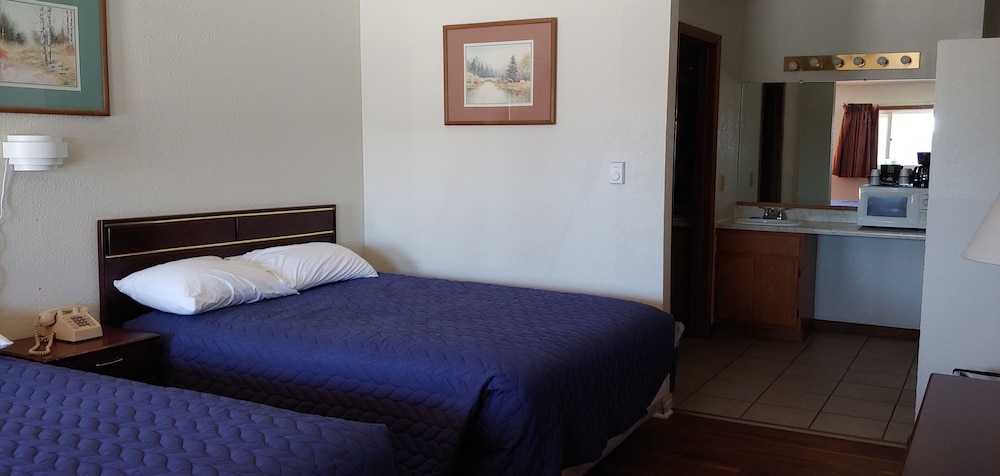 The Western Inn Motel and RV Park - photo 5