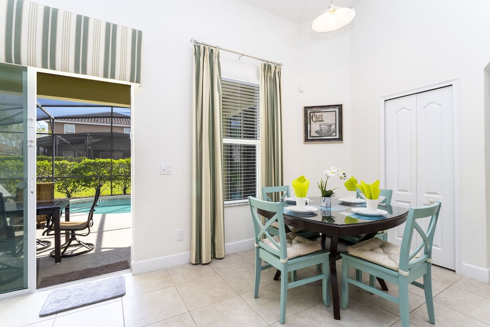 Gorgeous 4Bd with Pool @ 4072 Solterra Resort Davenport - photo 26