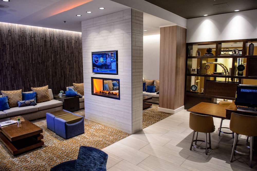 Crowne Plaza Dulles Airport by IHG - photo 117