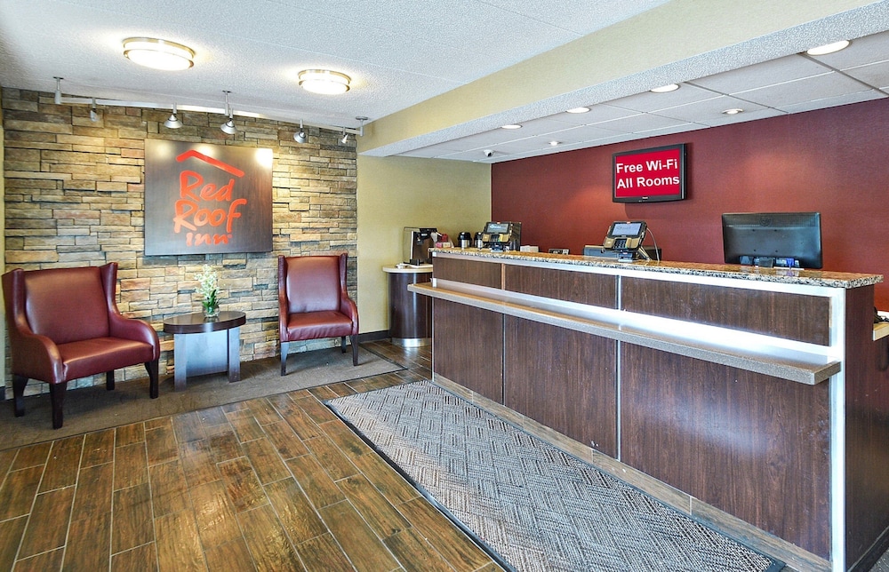 Red Roof Inn Louisville East Hurstbourne - photo 3
