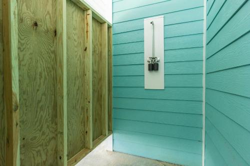 Wait N Sea by Oak Island Accommodations - photo 25