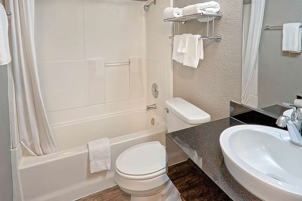 Motel 6 Lancaster CA - photo 19