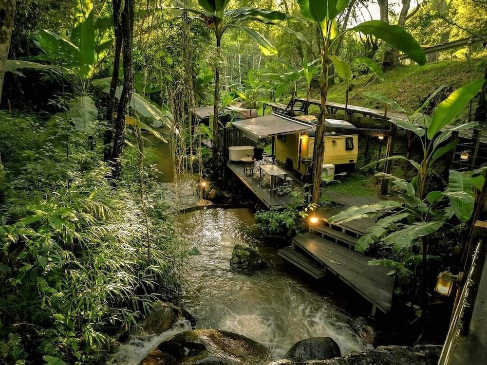 Voraman B One — 4-Star Luxury Hotel in Chiang Mai, Thailand