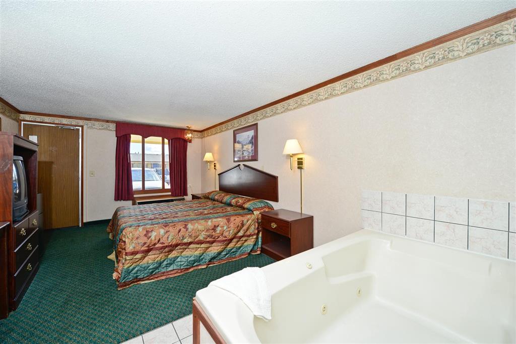 Americas Best Value Inn & Suites Warren Detroit - photo 6