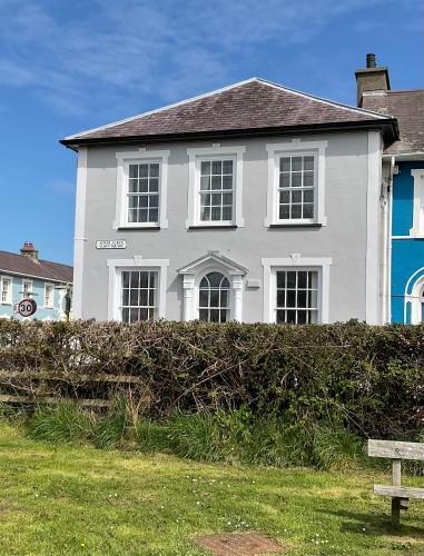 2 Yr Hen Fanc — 4-Star Luxury Hotel in Aberaeron, United Kingdom