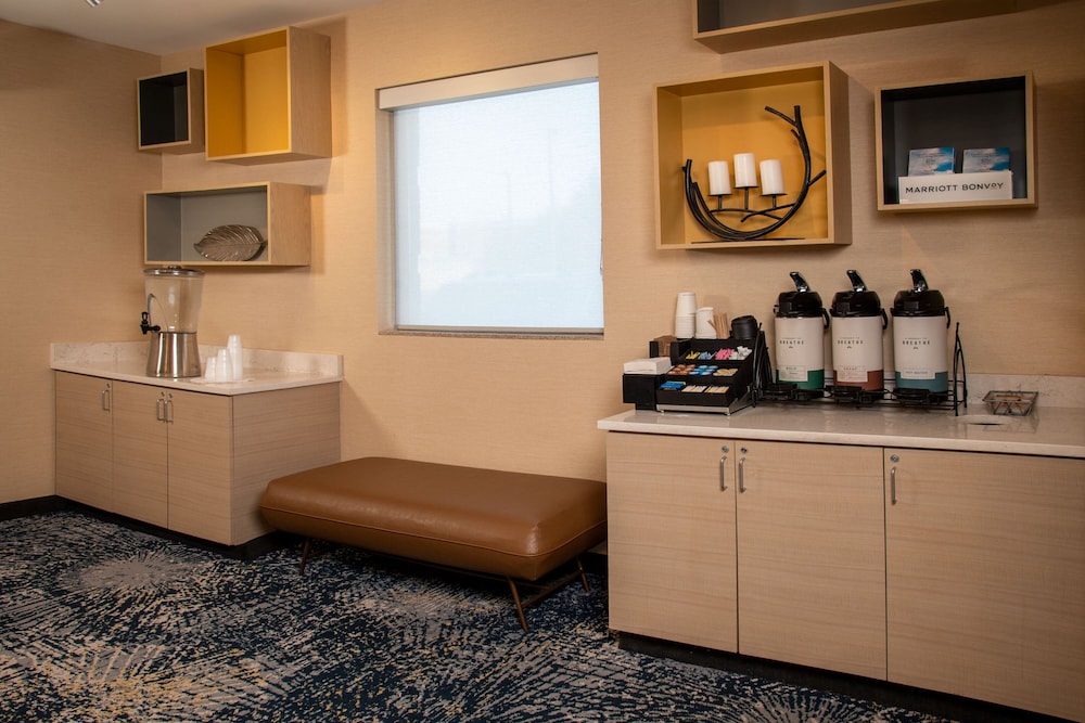TownePlace Suites by Marriott Frederick - photo 47