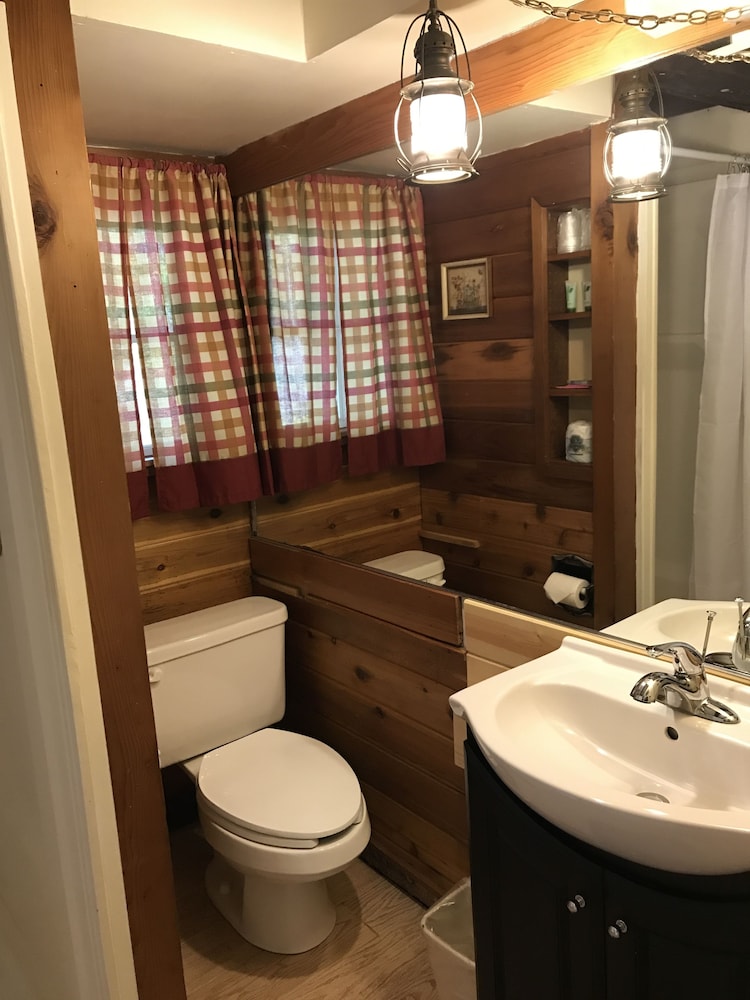The Harbor Light Inn - photo 100