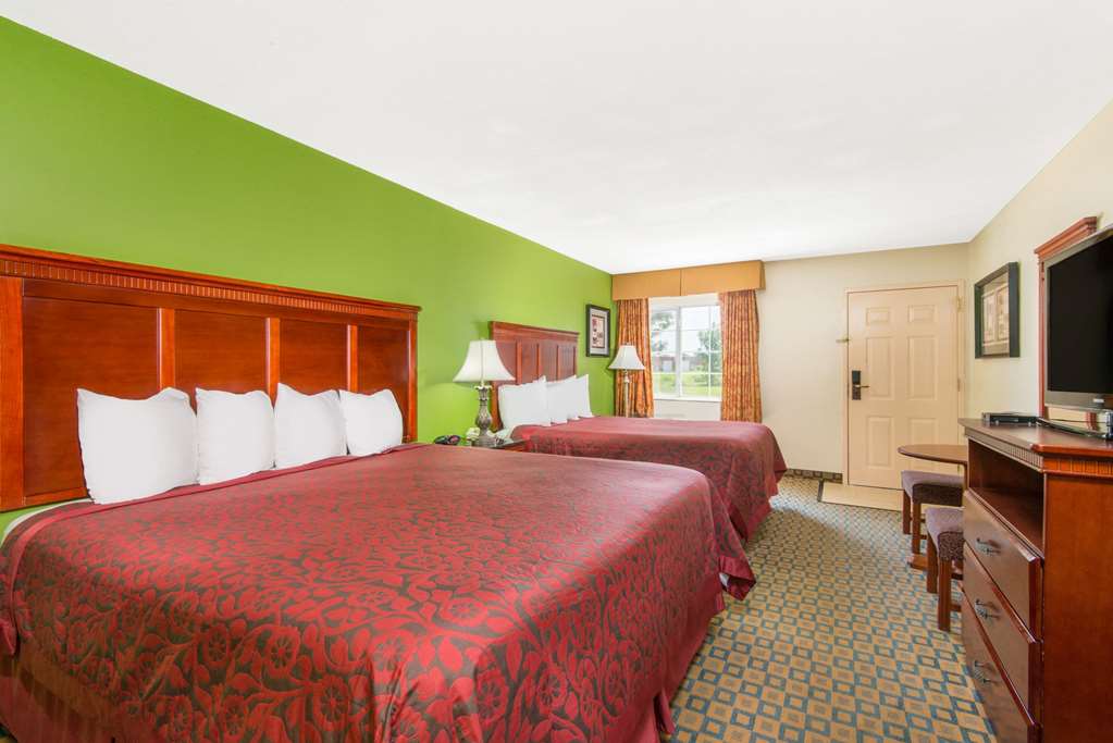 Days Inn & Suites by Wyndham Wichita - photo 15