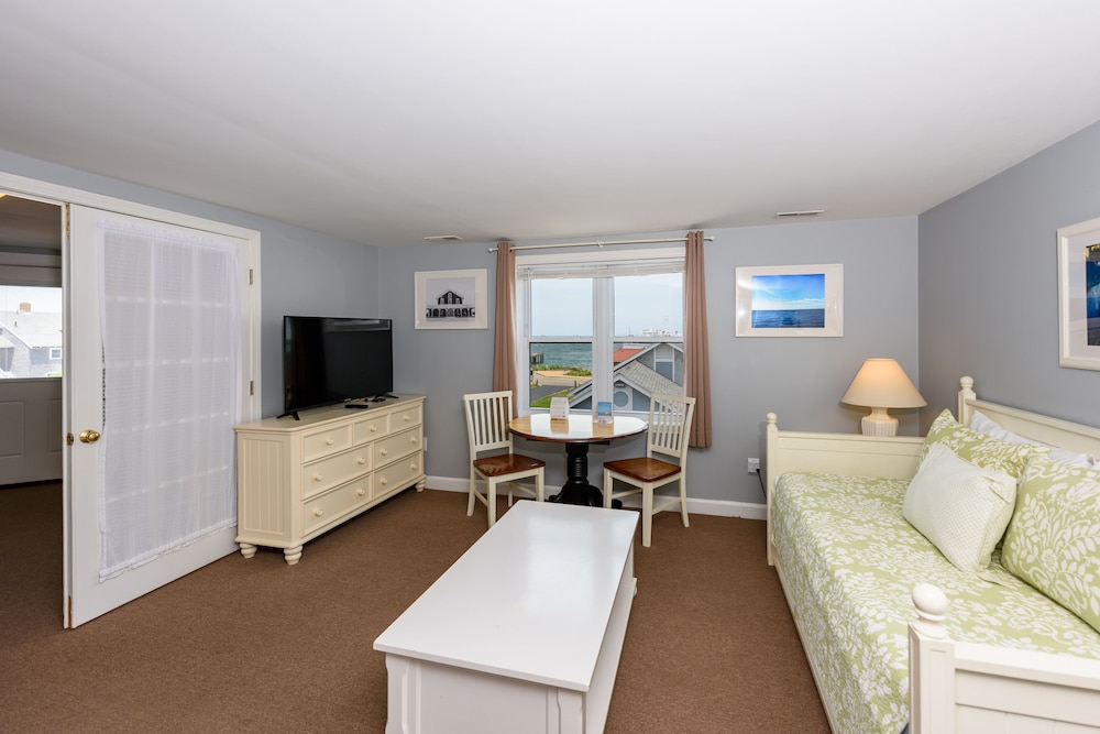 MV Surfside Hotel - photo 29