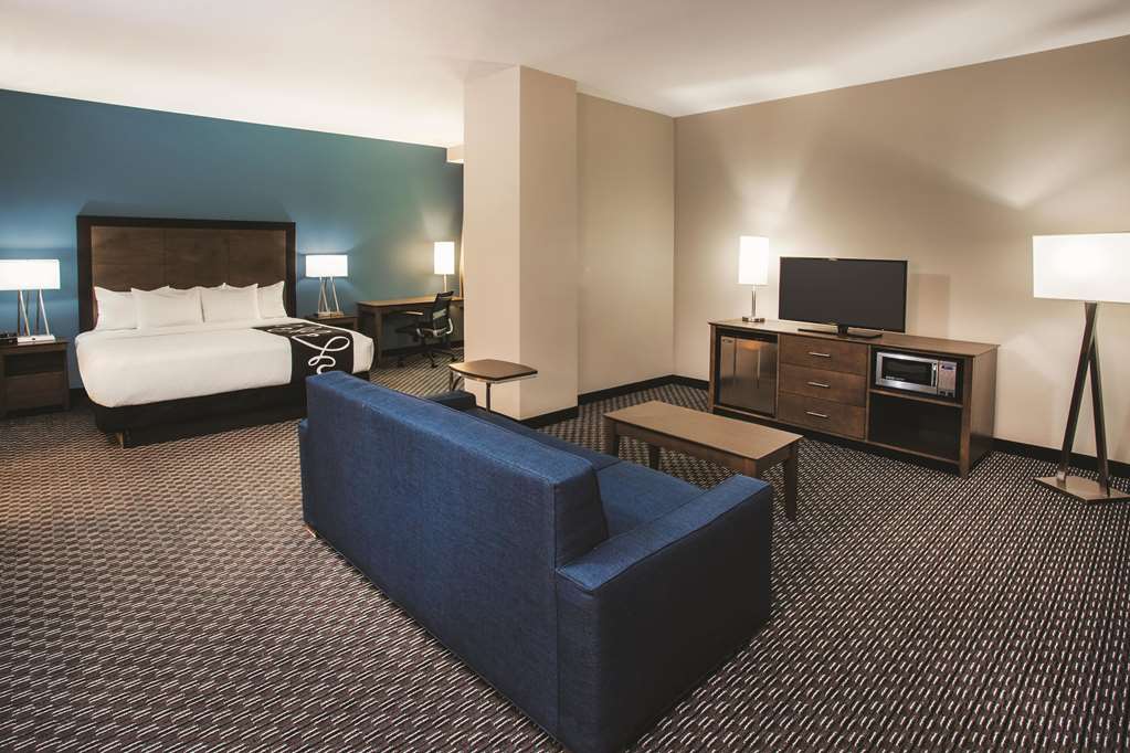 La Quinta Inn & Suites by Wyndham Chicago Downtown - photo 62