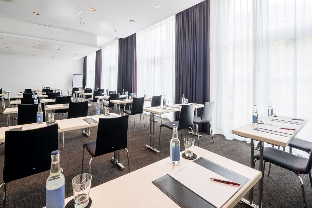 Steigenberger Hotel Bielefelder Hof, Germany - Meeting Room Ravensberg