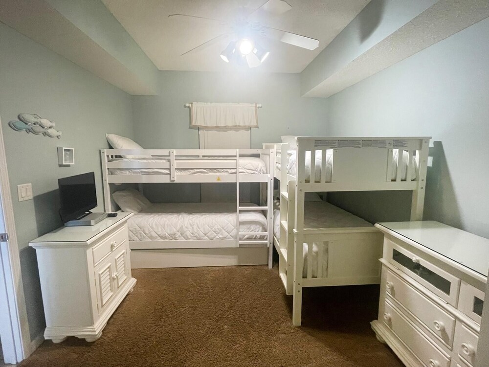 Summerwind Center 804 — 4-Star Luxury Hotel in Navarre, United States