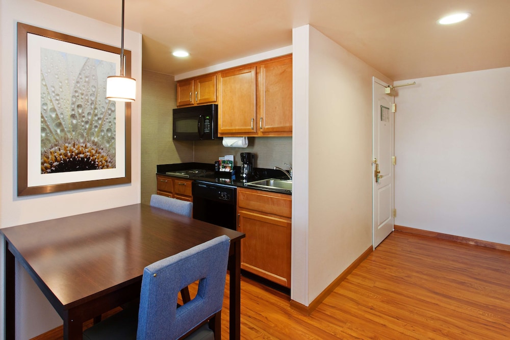 Homewood Suites by Hilton Fairfield Napa Valley Area - photo 13