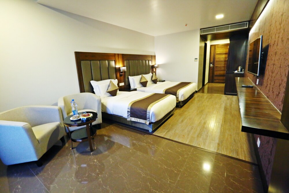 Hotel Ivy — hotel in Raipur