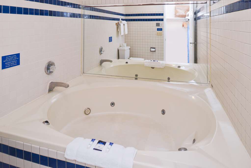 Americas Best Value Inn Plattsburgh - photo 11