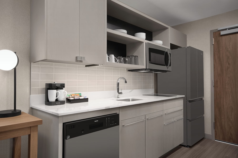 Homewood Suites By Hilton Portsmouth Downtown - photo 14