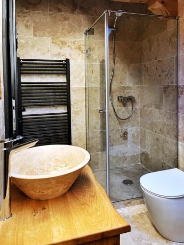 Chalet Rozmarin Predeal — 4-Star Luxury Hotel in Predeal, Romania