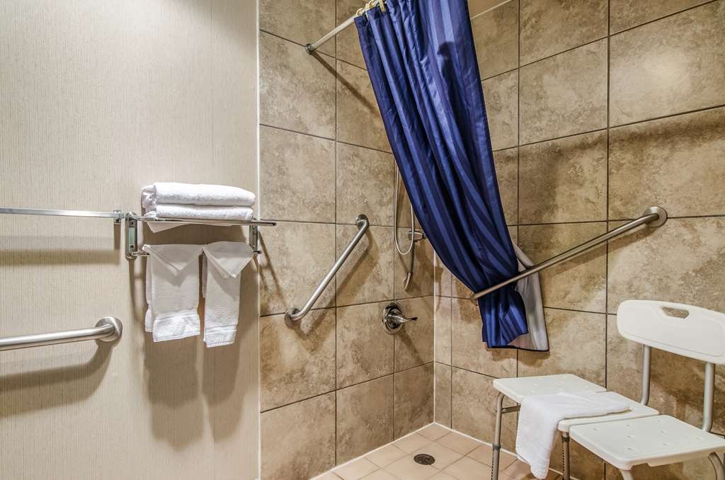 Americas Best Value Inn & Suites Ft. Collins E at I 25 - photo 15