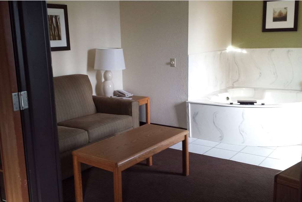 AmericInn by Wyndham Grand Rapids - photo 15