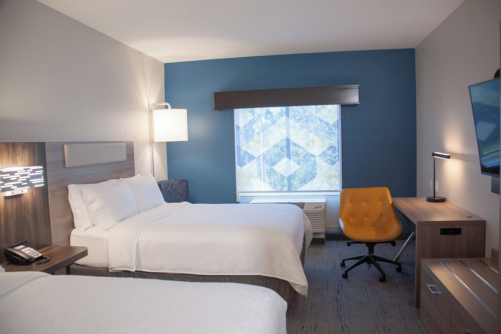 Holiday Inn Express and Suites Overland Park by IHG - photo 8