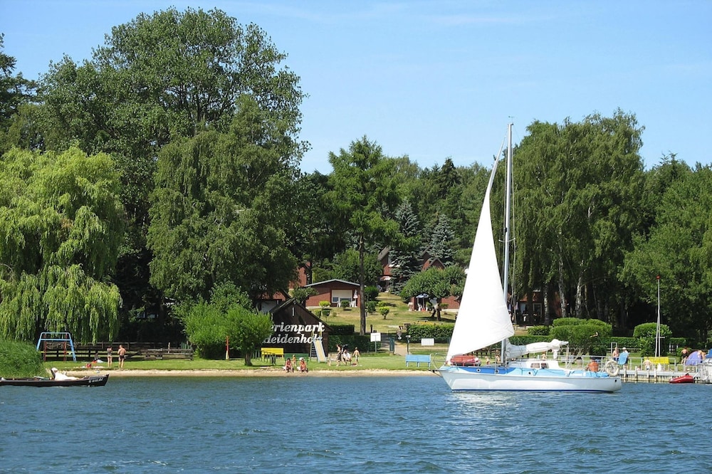 Seepark Heidenholz Plau am See — 4-Star Luxury Hotel in Plau Am See, Germany