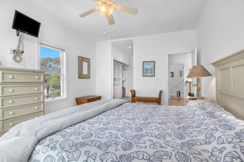Beachfront Bliss by Oak Island Accommodations - photo 27