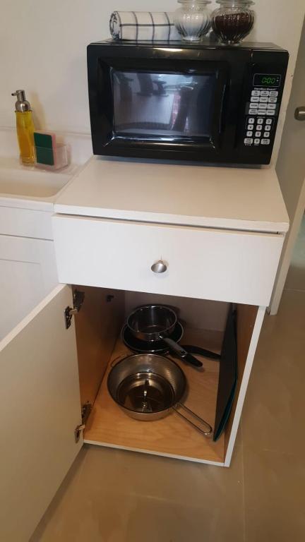 Beautiful Property in Hallandale Beach - photo 16