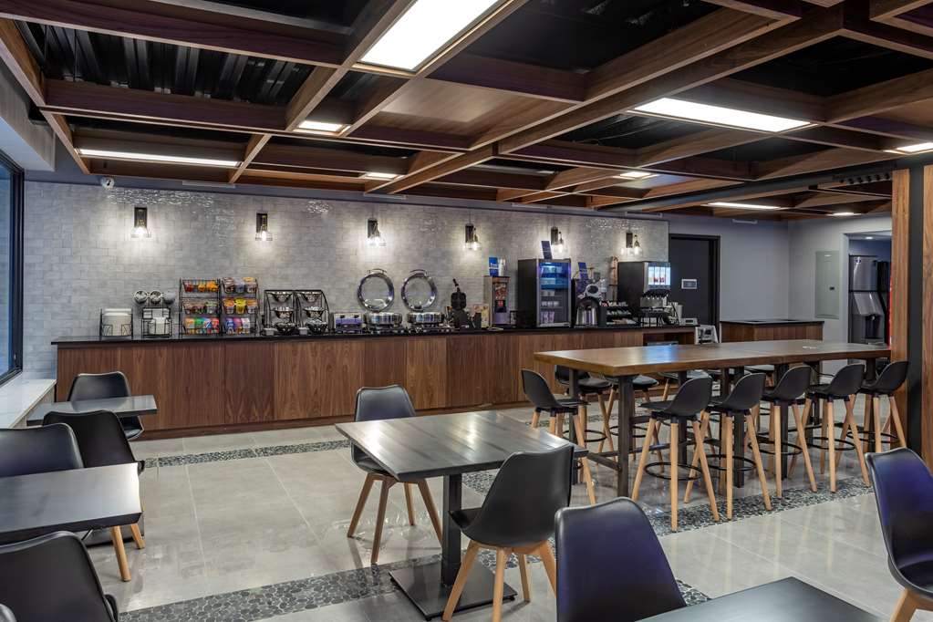 Best Western Plus Soho Hotel - photo 4