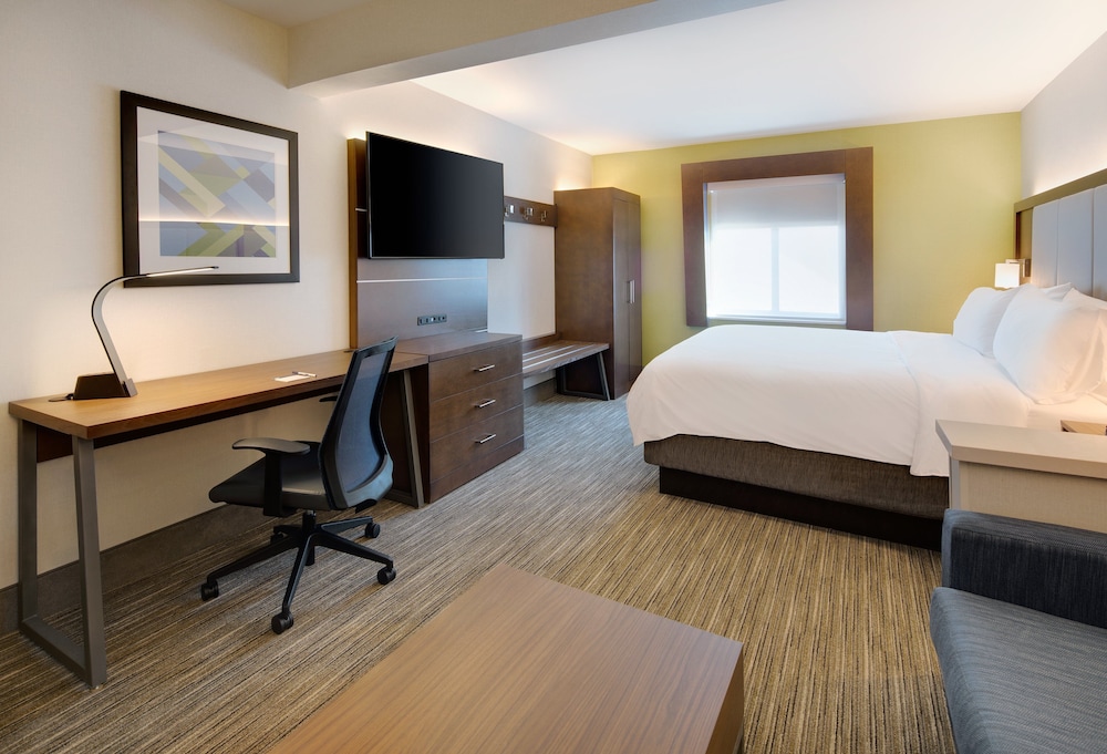 Holiday Inn Express & Suites Bradley Airport by IHG - photo 2