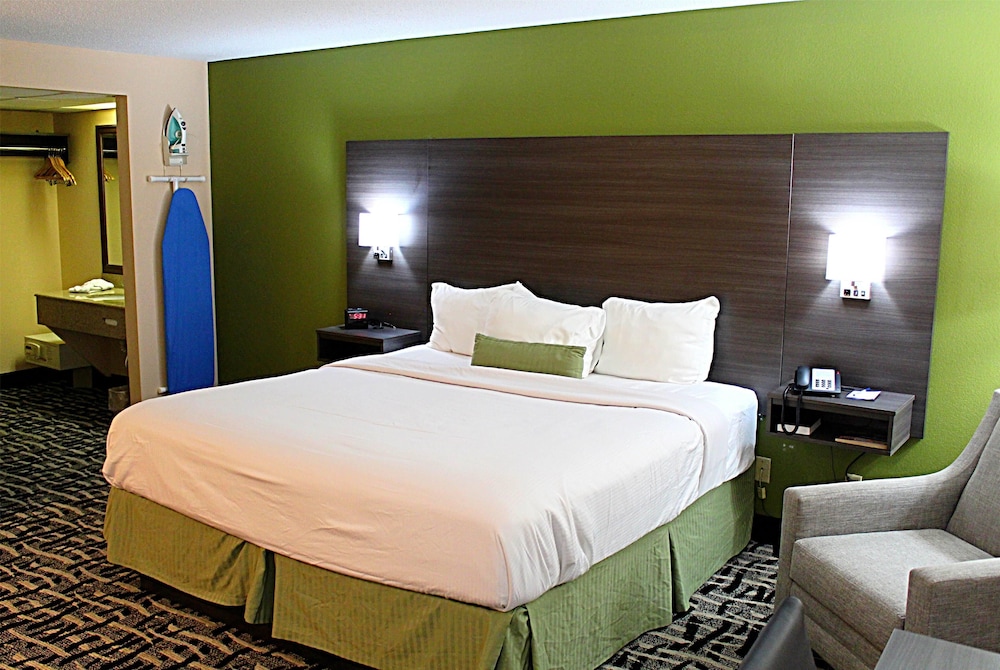 Baymont by Wyndham Springfield - photo 14