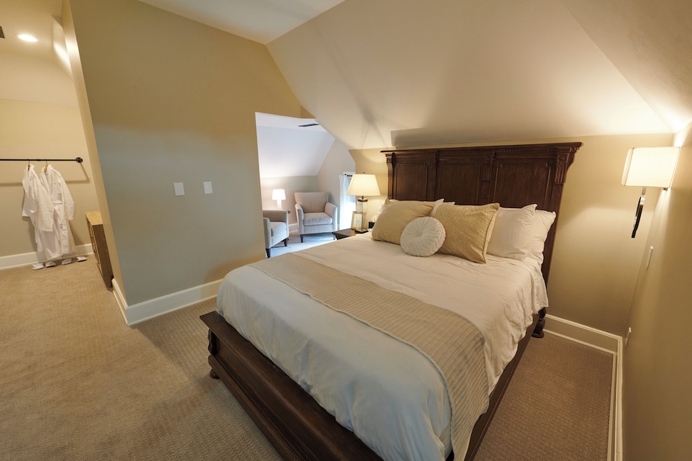 Inn At Pine Terrace - photo 14