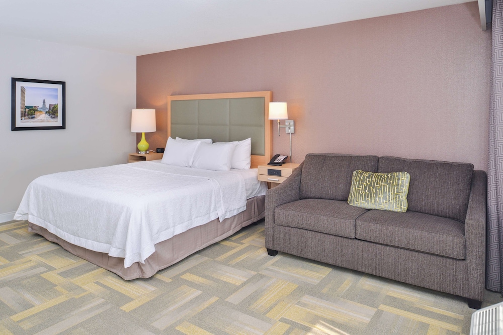 Hampton Inn & Suites Altoona Des Moines - photo 24