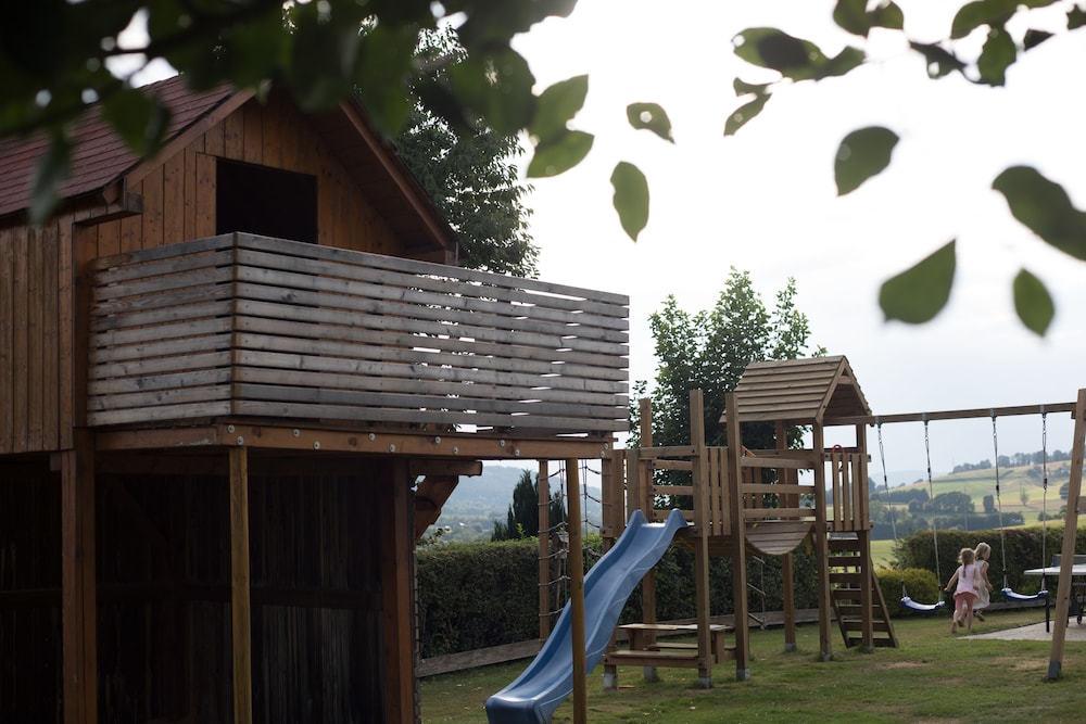Children's play area - outdoor