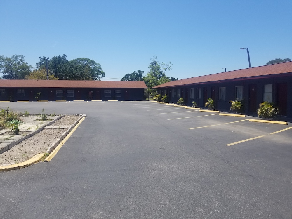 Sunny South Motel - photo 15